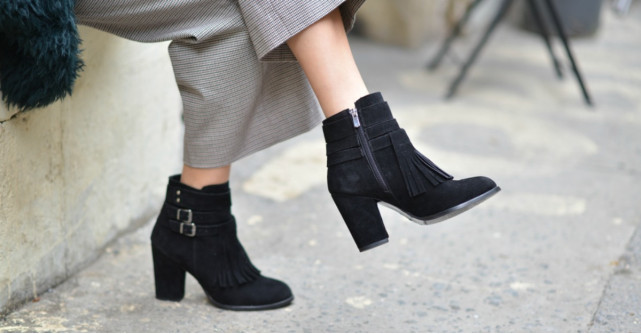 Pași încrezători prin covorul de toamnă: 8 perechi de botine elegante de sezon