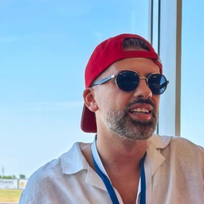 Florin Ristei și-a făcut publică relația cu noua iubită. Imaginea romantică care i-a surprins pe fani