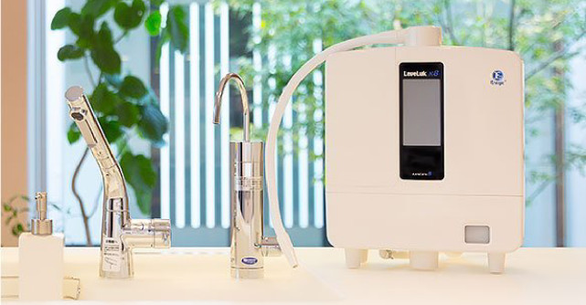 Beneficiile uimitoare ale apei alcaline Kangen pentru sănătate