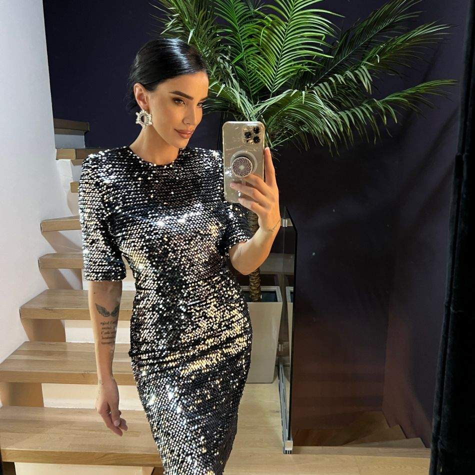 Adelina Pestrițu dă cărțile pe față! Ce probleme de sănătate au împins-o să renunțe la silicoane?