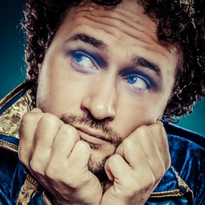 Un altfel de fat-frumos