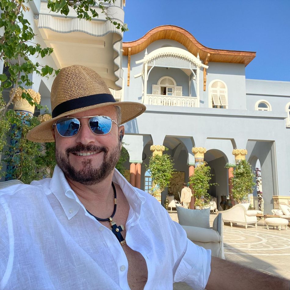 Cătălin Botezatu critică ținuta aleasă de Carmen Iohannis la încoronarea Regelui Charles. Ce spune despre Principesa Margareta?