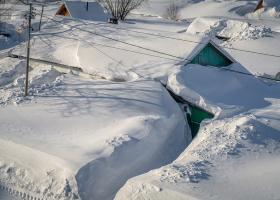 Imagini Marele Viscol din 1954: Coșmarul alb care a îngropat România. Troiene de până la 5 m și temperaturi de -25°C