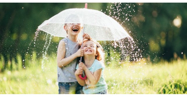 Sa alergam cu totii prin ploaie