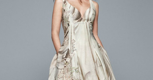 O colectie moderna inspirata de istoria artei, confectionata din materiale mai sustenabile