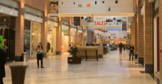 Reduceri de minim 70% incepand de azi !