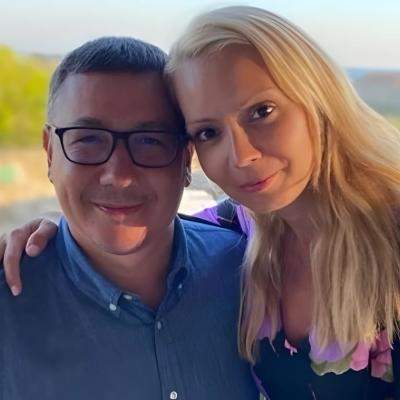 Cum le-a afectat pe fetele Dacianei Sârbu divorțul dintre ea și Victor Ponta: Suntem o familie în continuare...