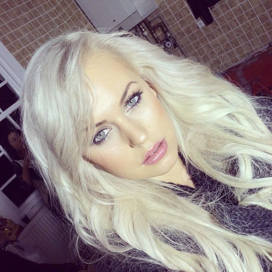 După ce Connect-R a recunoscut public că a înșelat-o pe Misha,frumoasa artistă a dezvăluit că se confruntă cu stări de anxietate