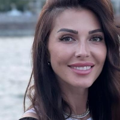 După multe decepții, Ilinca Vandici iubește din nou! Cine este partenerul cu care a plecat în vacanță 