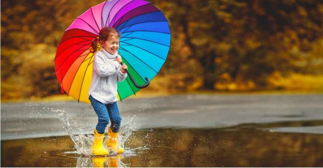 Ploaia ca o joacă: 7 umbrele pentru copiii năzdrăvani