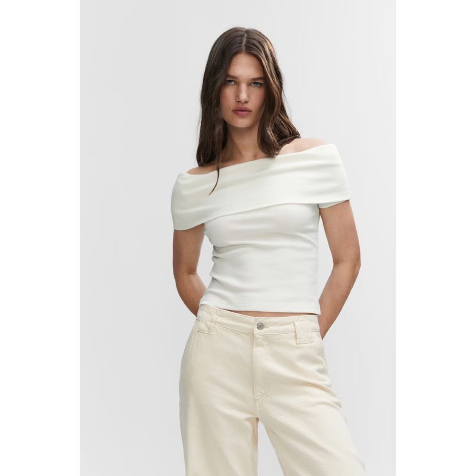 20 de bluze elegante sub 150 de lei 