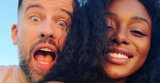 Naomi Hedman și Andrew Barabancea, surprinși în ipostaze tandre! O nouă iubire în showbiz sau un act de a-l face gelos pe Ristei