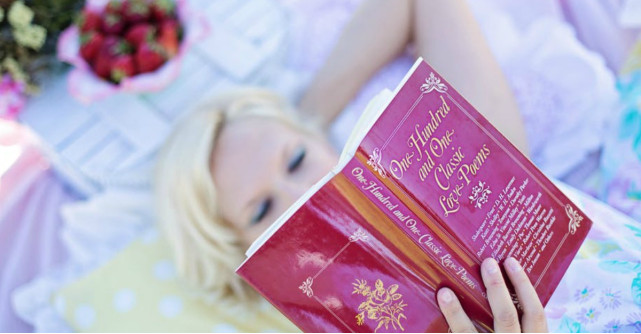 8 carti de dragoste care trebuie citite de fiecare femeie