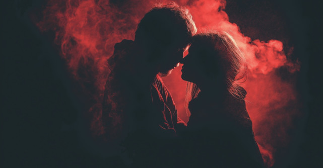 Top 5 zodii care se îndrăgostesc mereu de oameni pe care nu îi pot avea