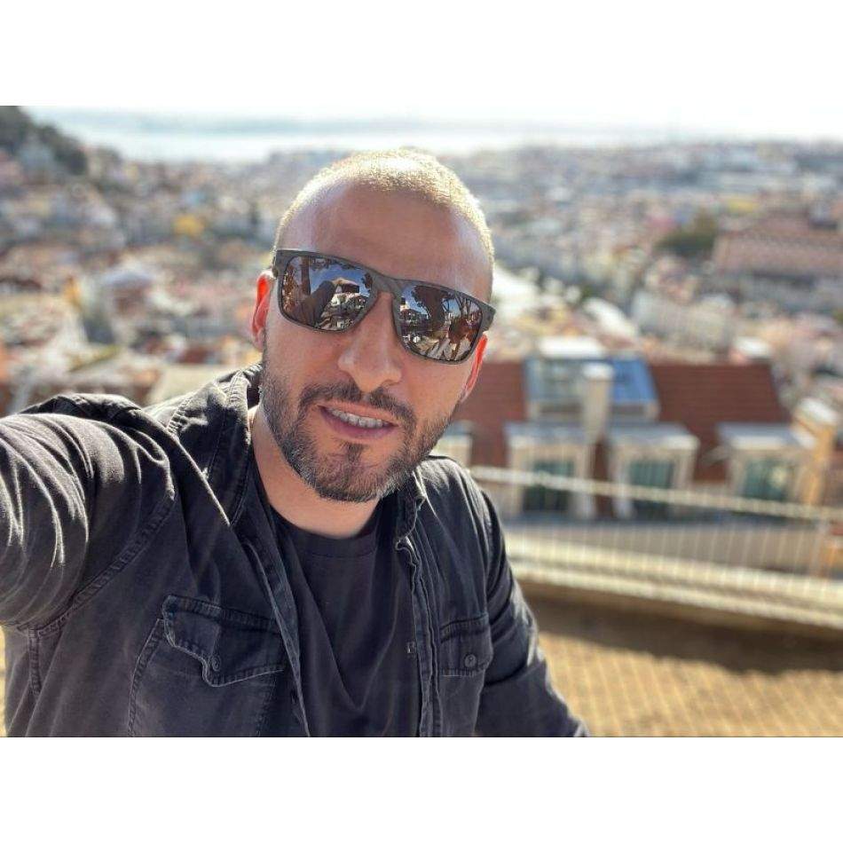 Ștefan Mandachi, imagine emoționantă cu doi refugiați ucraineni: Așa arată dragostea, fie că e război sau pace