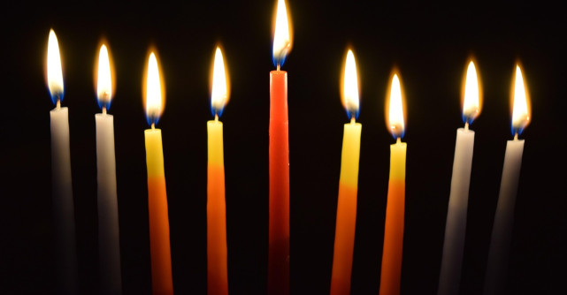 Un alt bărbat din România și-a ucis partenera însărcinată în fața celor doi copii ai tinerei. 