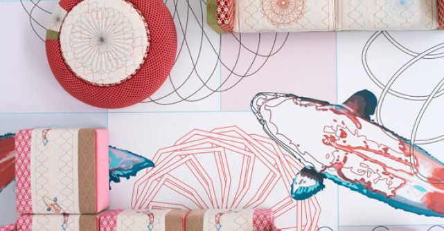 18 piese de mobilier si accesorii cu imprimeuri supradimensionate