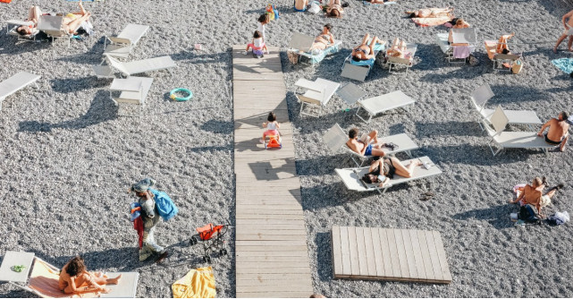 3 riscuri la care te expui atunci cand mergi la plaja