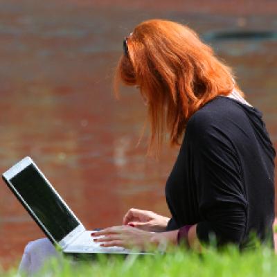 Bunele maniere pe Internet. Tu tii la 