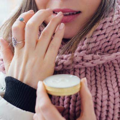 Cum ai grijă de buzele tale în timpul sezonului rece?