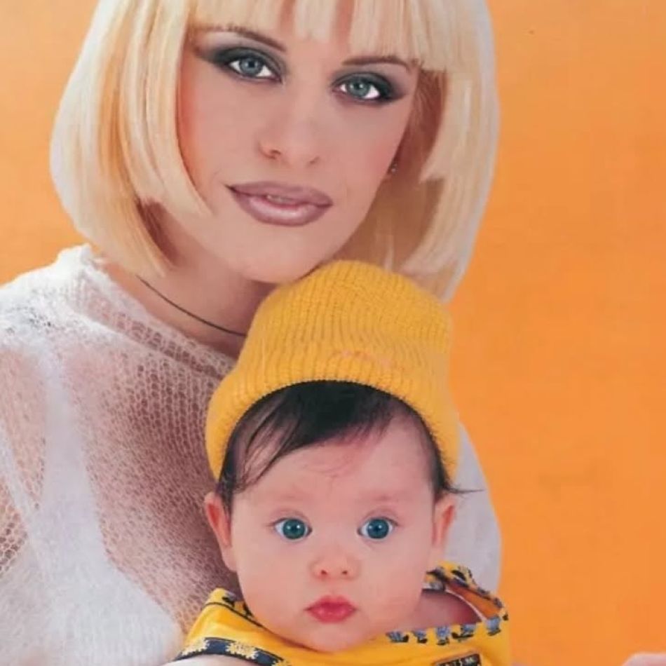 Loredana Groza, mesaj emoționant pentru fiica ei: Ești cel mai prețios dar! Ce imagini SUPERBE cu mama și fiica
