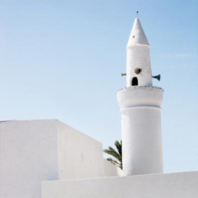 Legi scrise care permit agresarea femeilor