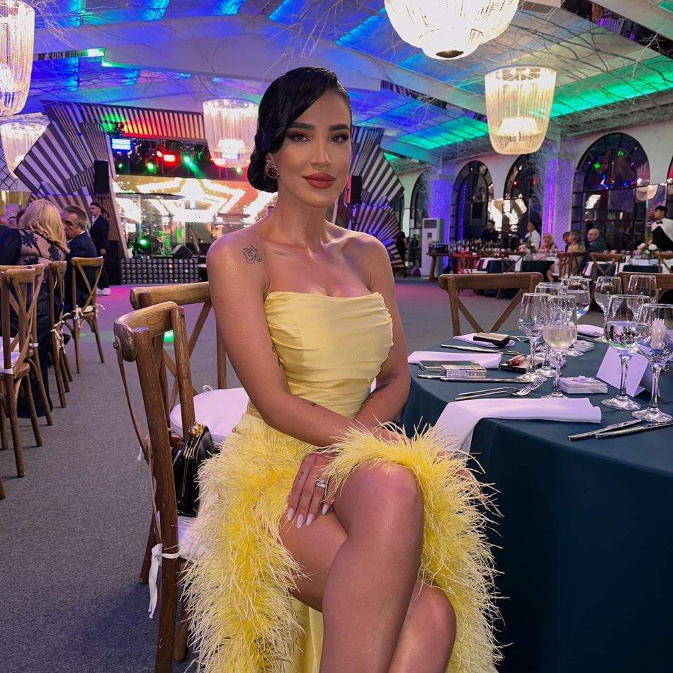 Adelina Pestrițu, peripeții din vacanța. Ce a pățit vedeta în America: cu mare frică de turbulențe și mai nou…de uragane...