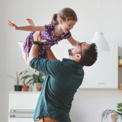 Oana Calnegru, psihoterapeut: Programul Parenting Master Class este un pilon educativ de transformare a relaţiei părinte-copil