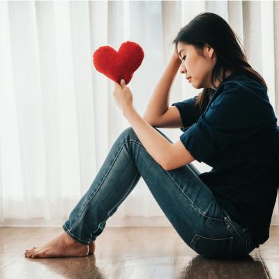 Îmi e frică să iubesc mai mult, îmi e frică să iubesc din nou. Sufăr de filofobie?