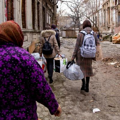Always donează 42.000 de absorbante pentru femeile defavorizate, beneficiare ale Asociației Pe Stop