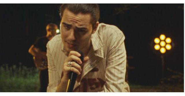  Radu Ștefan Bănică îi dedică o melodie de dragoste iubitei sale, Ioana. Mai stai, declarația superbă făcută de artist