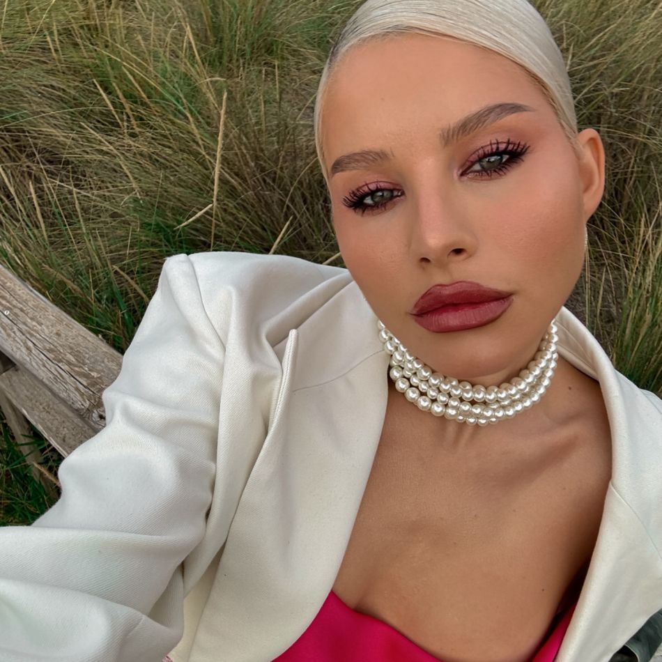 Carmen Grebenișan iubește din nou, după divorțul de Alex Militaru! Cum a fost surprinsă influencerița?