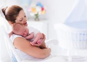 Regurgitarea/refluxul la sugari: ce este normal și ce nu