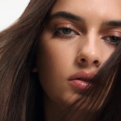 Wella Professionals lansează SMOOTHFILLER – noua tehnologie demi-permanentă care netezește, umple și restructurează părul