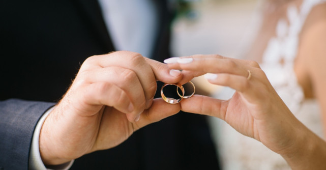 Verighete identice sau diferite? Ce aleg tot mai multe cupluri 