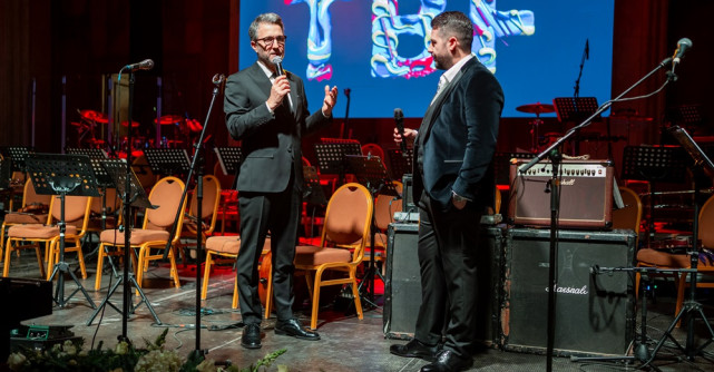 România Reinterpretată la petrecerea TBF: Mâncare Tradițională Gourmet, Gheorghe Zamfir, Phoenix, Orchestra Simfonică București