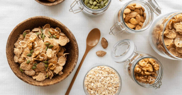 De ce tot mai mulți români aleg produse naturale comandate de la magazinele cu alimente bio?