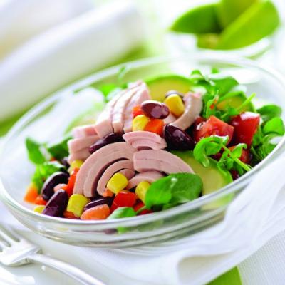 Salata mexicana cu ton RIO Mare si avocado 