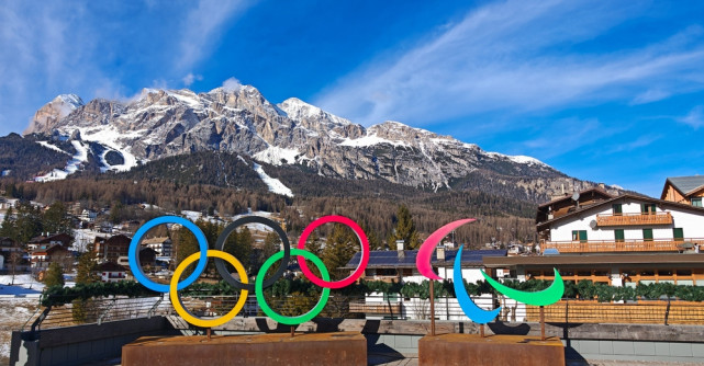 Zi de vineri cu emoții uriașe pentru România la JO 2026! Cine intră în lupta pentru finală la Milano-Cortina