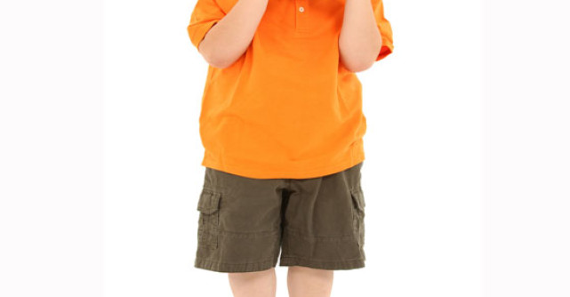 Cum ajung copiii obezi