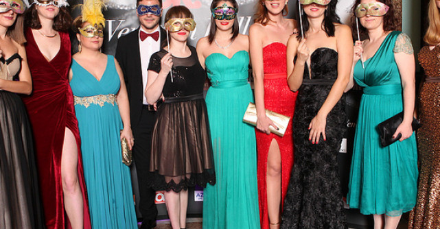 Galerie foto: Cu sau fara masca, iata ce au purtat vedetele la Balul Venetian!
