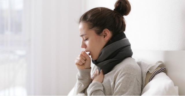 Totul despre tuse: cauze, tratament si cand e cazul sa mergi la doctor