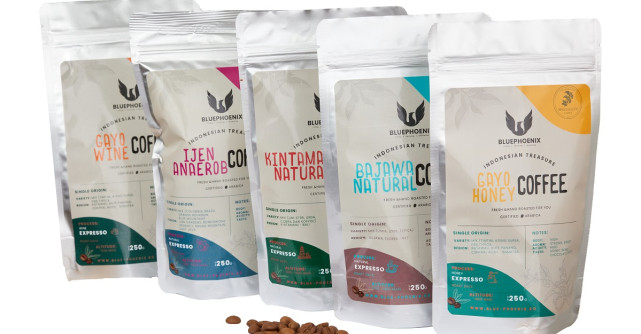 Blue Phoenix aduce în România aroma cafelei de specialitate din Indonezia