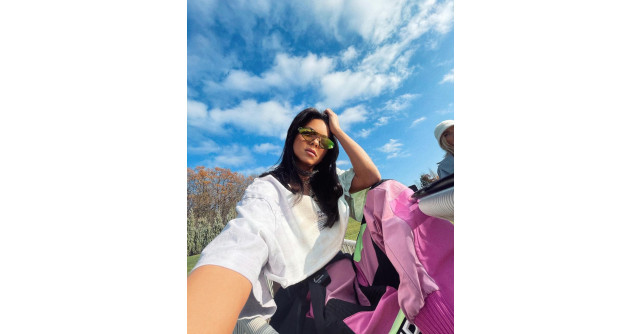 Inna, așa cum nu ai mai văzut-o! Vezi aici unde a aterizat artista cu elicopterul 