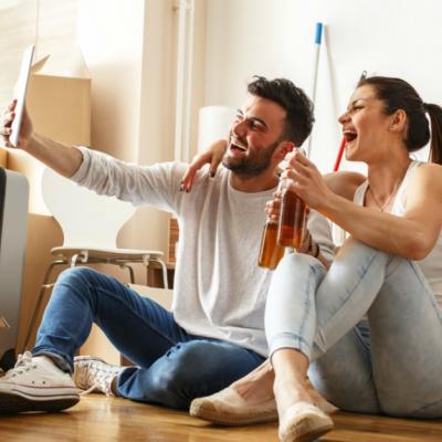 Traiul in doi: 15 solutii care sa te ajute cand te muti cu iubitul