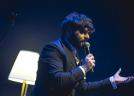 Miguel Gane, românul devenit fenomen al poeziei de limbă spaniolă, vine la București cu spectacolul „Ce am lăsat între noi”