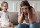 Copilul trebuie să ne asculte sau să învețe să gândească singur? Unde se termină disciplina și începe obediența
