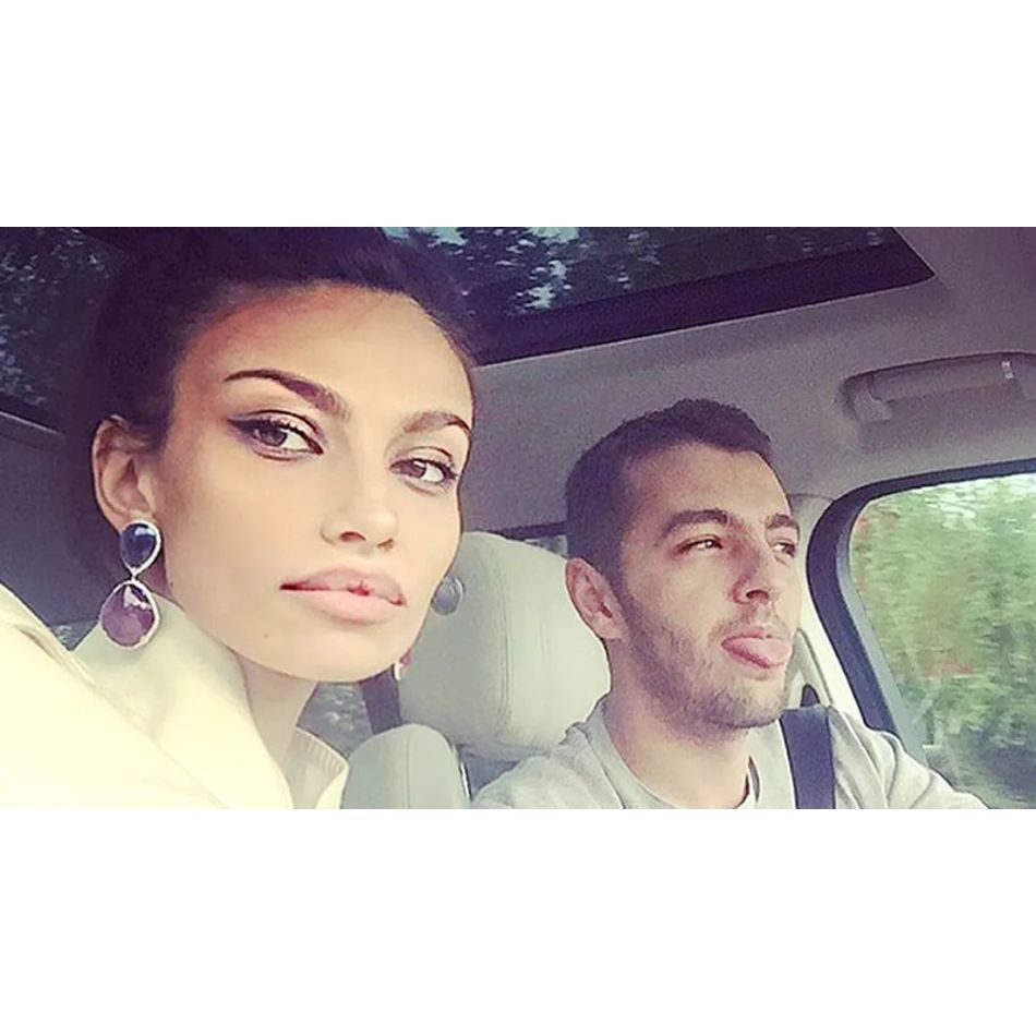 Mădălina Ghenea, irezistibilă pe covorul roșu de la Cannes! Fotomodelul a atras toate privirile