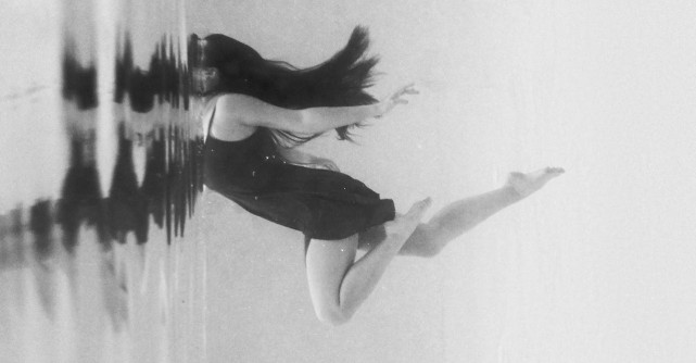 Cel mai rău lucru după ce te ia valul este că dimineața te trezești la realitate