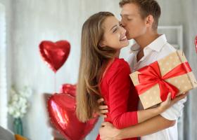 Ziua Indragostitilor: 3 cadouri pe le poti oferi partenerei tale